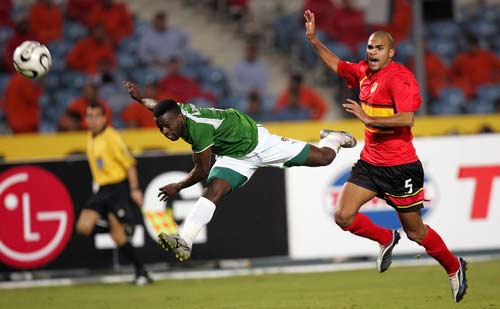 记者：德罗-费尔南德斯近几天都无法训练，他将缺席比赛