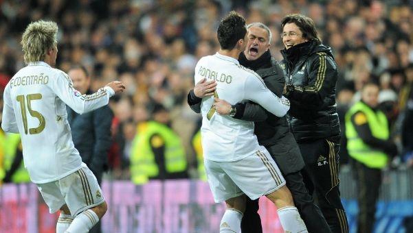 湖人三连败真相！东契奇42分难救主，斯玛特1分正负值-20成最坑队友