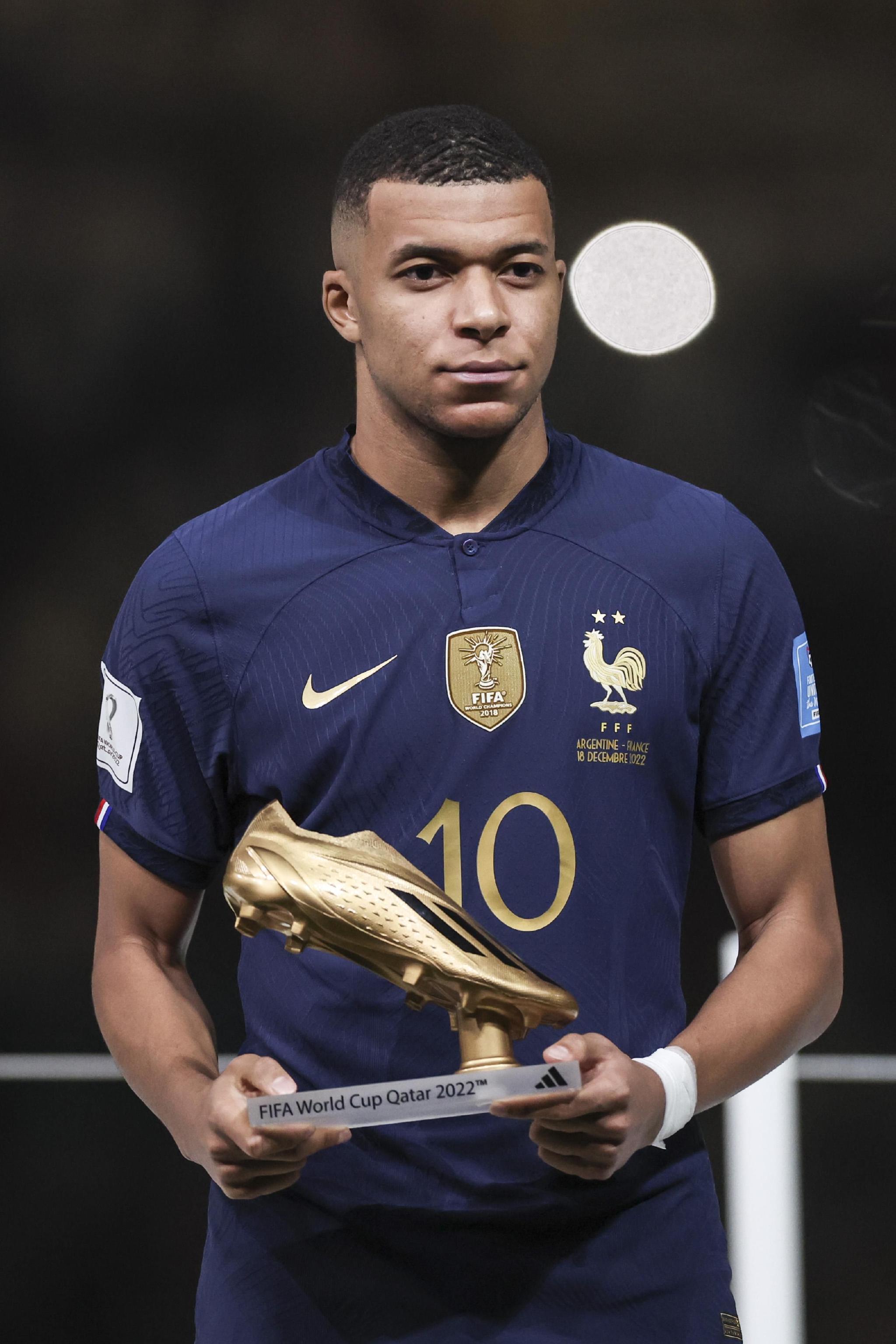 内线老将状态持续低迷，勇士究竟会信任他到何时？