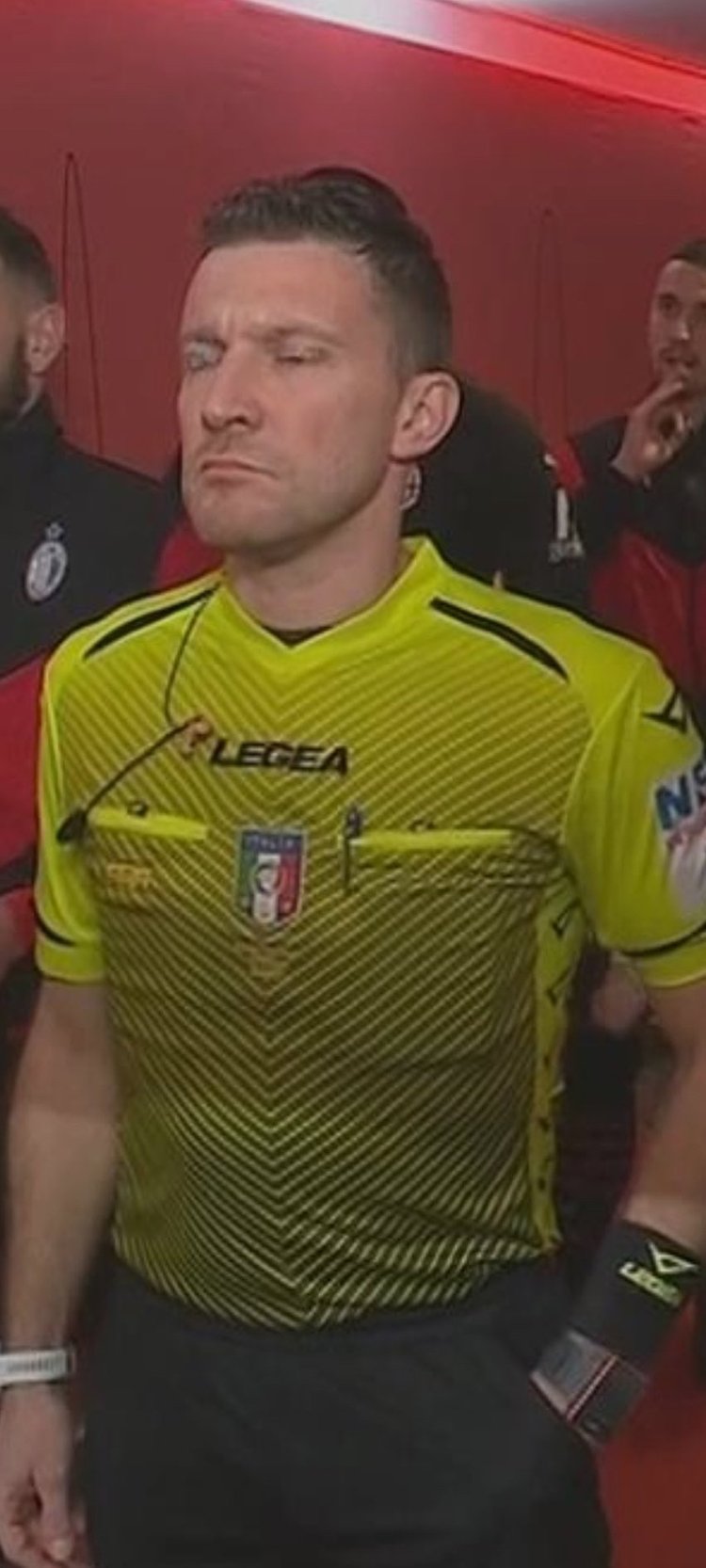 PDD复播无望，刚出院就跟粉丝汇报，身体又经历了一次大手术