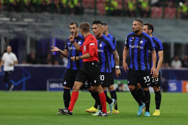 詹姆斯31+9+10东契奇27+12 湖人胜老鹰止3连败