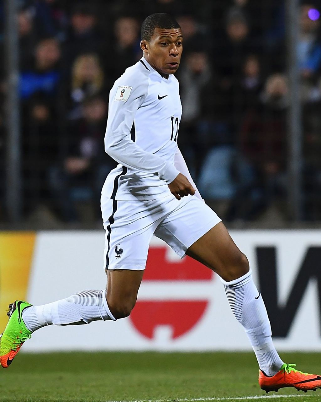 残阵活塞末节爆发击败公牛豪取三连胜！斯图尔特31分创生涯新高，东部第一稳了